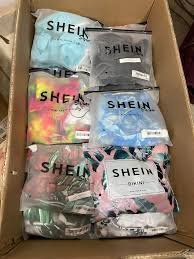 ON THE BOX – Trajes de Baño Dama (200 piezas)